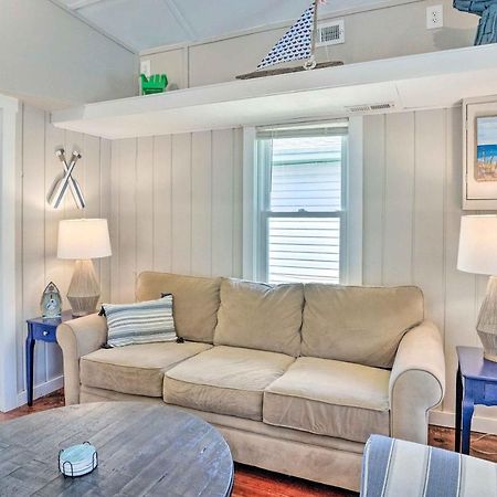 Chic Cottage With Private Yard Steps To Beach! Colonial Beach Exteriér fotografie