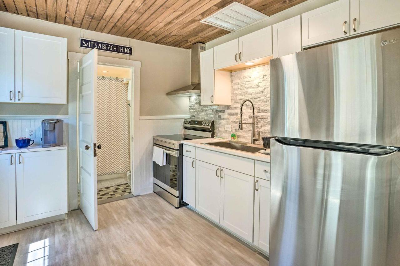Chic Cottage With Private Yard Steps To Beach! Colonial Beach Exteriér fotografie