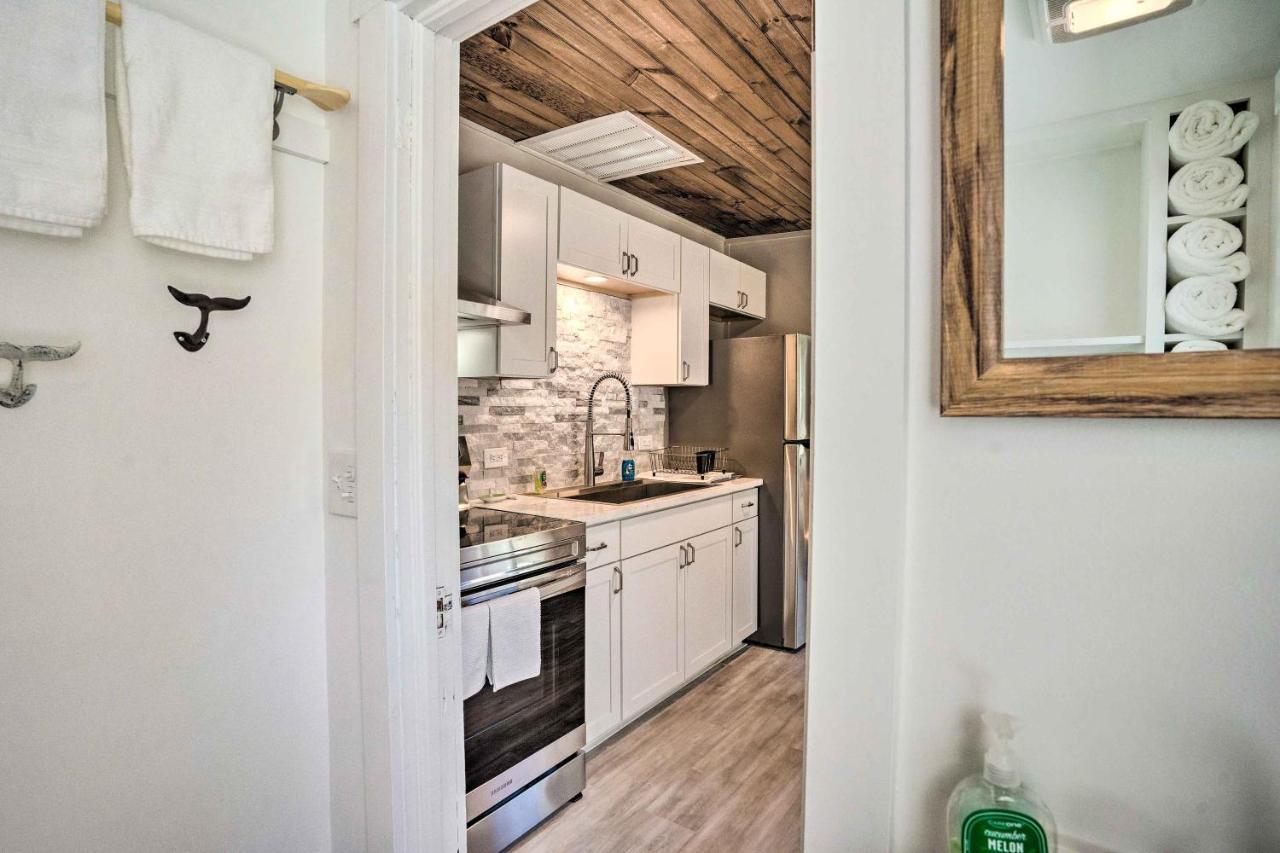 Chic Cottage With Private Yard Steps To Beach! Colonial Beach Exteriér fotografie