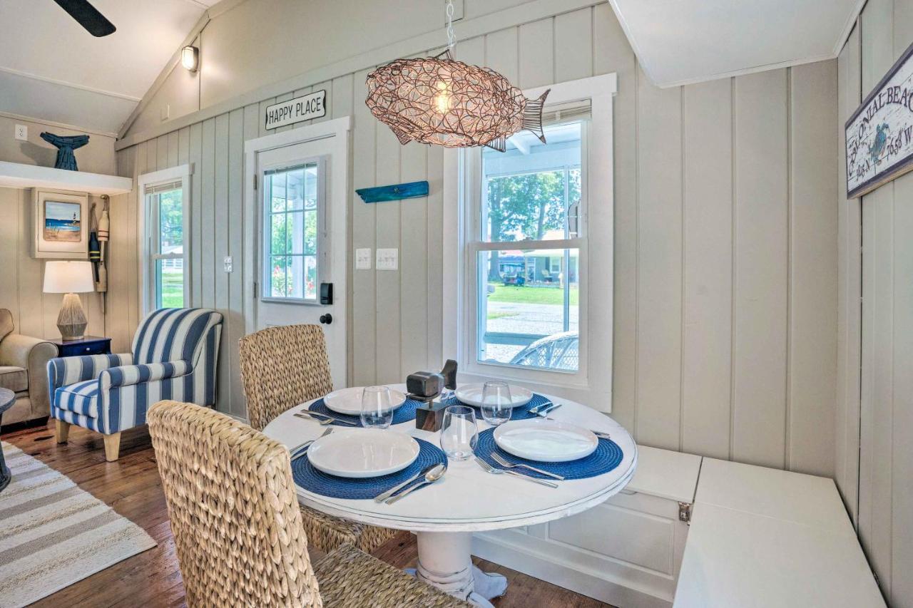 Chic Cottage With Private Yard Steps To Beach! Colonial Beach Exteriér fotografie