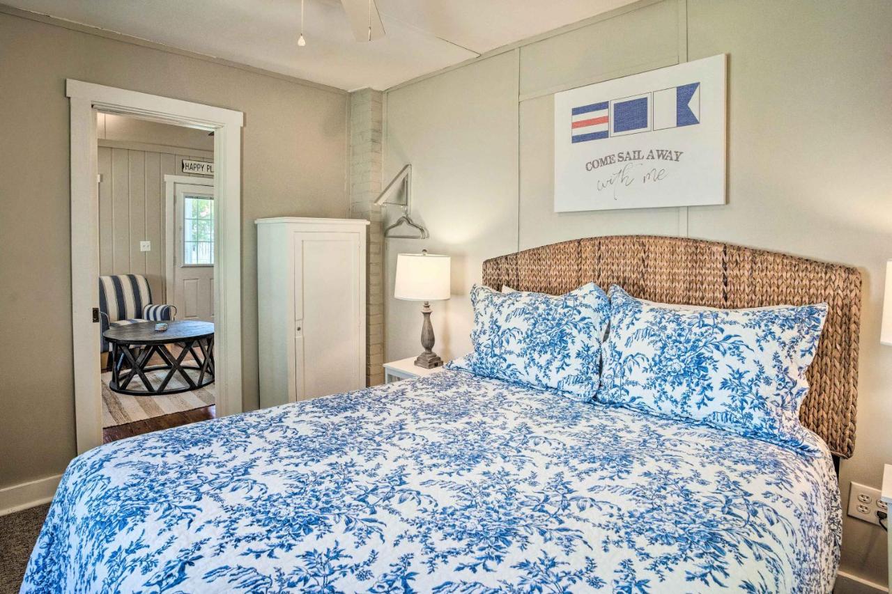 Chic Cottage With Private Yard Steps To Beach! Colonial Beach Exteriér fotografie